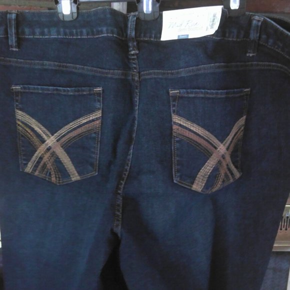 Plus Size Petite Jeans - Picture 6 of 9